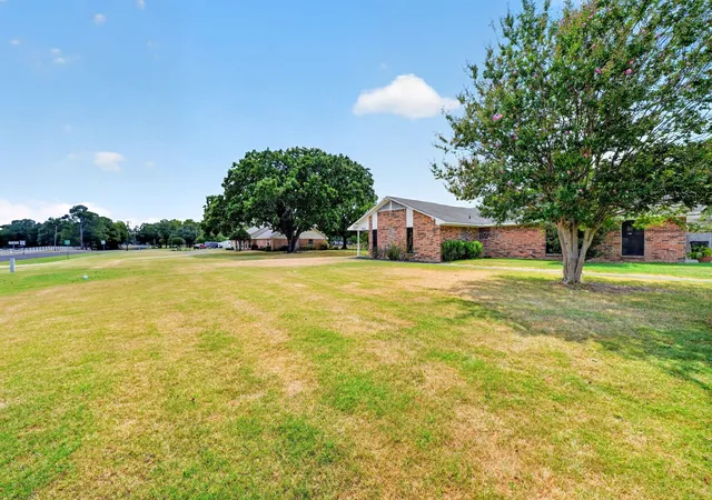 Photo 3 of Single family home for sale at 720 S Houston St, Edgewood, TX 75117 | MLS# 21349558 | Listing updated on 2026-09-18