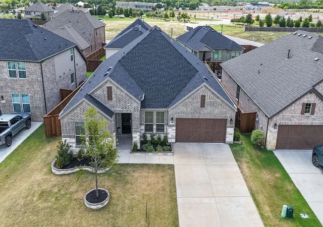 Photo 3 of Single family home for sale at 2405 Hitchford St, Midlothian, TX 76065 | MLS# 21342713 | Listing updated on 2026-10-06