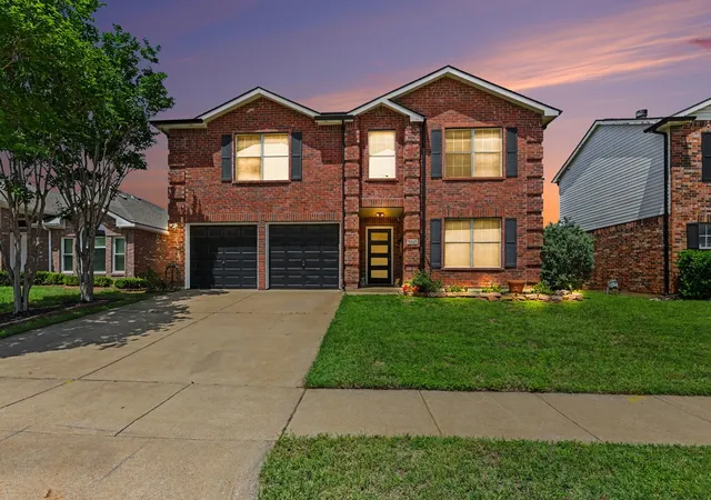 Photo 2 of Single family home for sale at 9065 Blue Ridge Trl, Fort Worth, TX 76118 | MLS# 21355543 | Listing updated on 2026-09-13