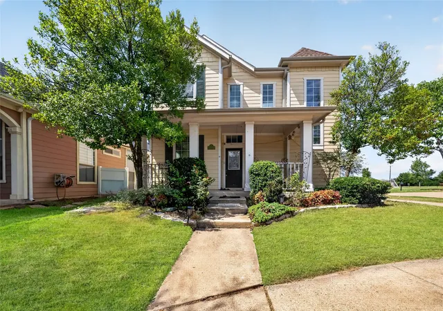 Photo 1 of Single family home for sale at 1833 Forsythe Dr, Savannah, TX 76227 | MLS# 21336442 | Listing updated on 2026-09-13
