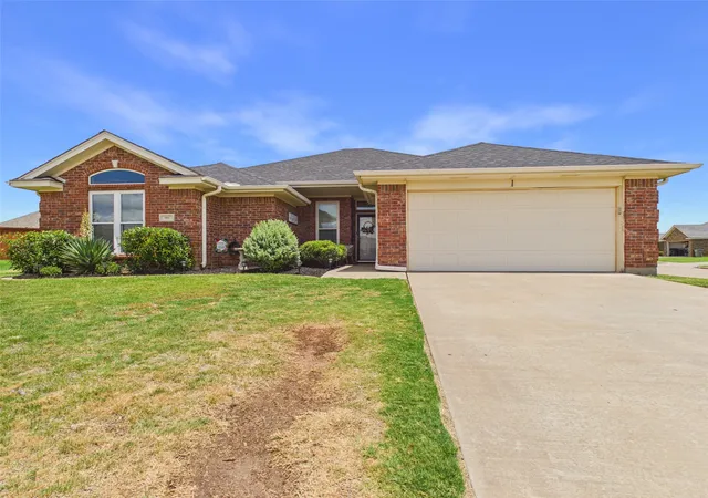 Photo 1 of Single family home for sale at 1 Callie Ct, Wichita Falls, TX 76310 | MLS# 21355708 | Listing updated on 2026-10-19