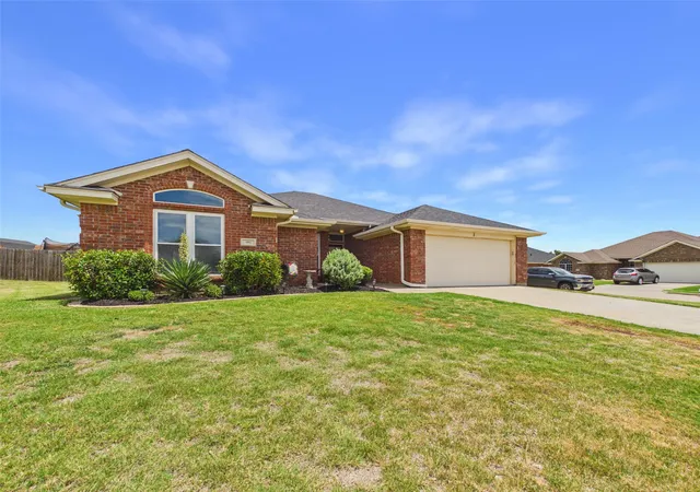 Photo 3 of Single family home for sale at 1 Callie Ct, Wichita Falls, TX 76310 | MLS# 21355708 | Listing updated on 2026-10-19