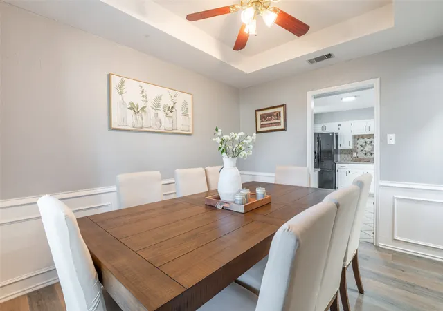 Photo 4 of Sale Pending at 901 Winding Creek Trl, Red Oak, TX 75154 | MLS# 21355895 | Listing updated on 2026-09-15
