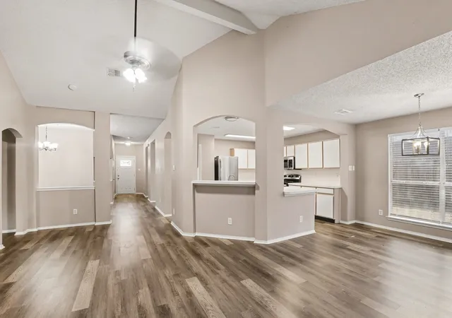 Photo 4 of Sale Pending at 1010 Barkridge Dr, Mc Kinney, TX 75069 | MLS# 21352475 | Listing updated on 2026-09-08