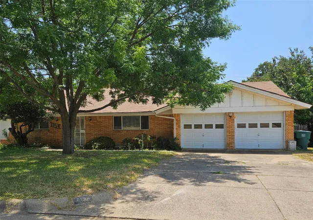 Single family home for sale at 7154 Yolanda Dr, Fort Worth, TX 76112 | MLS# 21350707