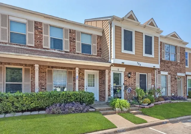 Photo 1 of Condo for sale at 709 Lee St, Mesquite, TX 75149 | MLS# 21355965 | Listing updated on 2026-10-04