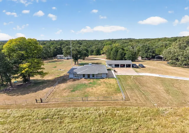 Photo 2 of Single family home for sale at 660 Vz County Road 2315, Canton, TX 75103 | MLS# 21349548 | Listing updated on 2026-09-10