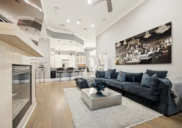 Photo 3 of Condo for sale at 2716 Hibernia St, Dallas, TX 75204 | MLS# 21355929 | Listing updated on 2026-10-04