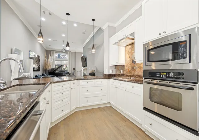 Photo 4 of Condo for sale at 2716 Hibernia St, Dallas, TX 75204 | MLS# 21355929 | Listing updated on 2026-10-04