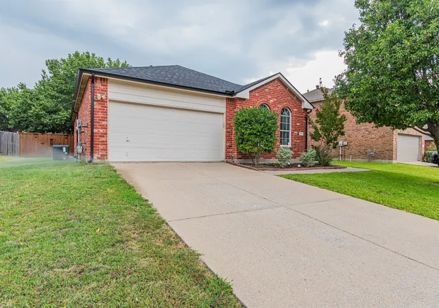 Photo 3 of Single family home for sale at 1310 Cahaba Dr, Wylie, TX 75098 | MLS# 21345120 | Listing updated on 2026-09-10