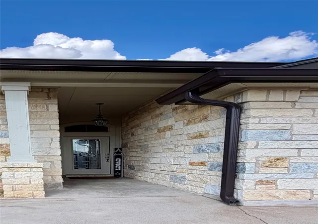 Photo 3 of Single family home for sale at 2808 Risinger Rd, Lorena, TX 76655 | MLS# 21356022 | Listing updated on 2026-09-15