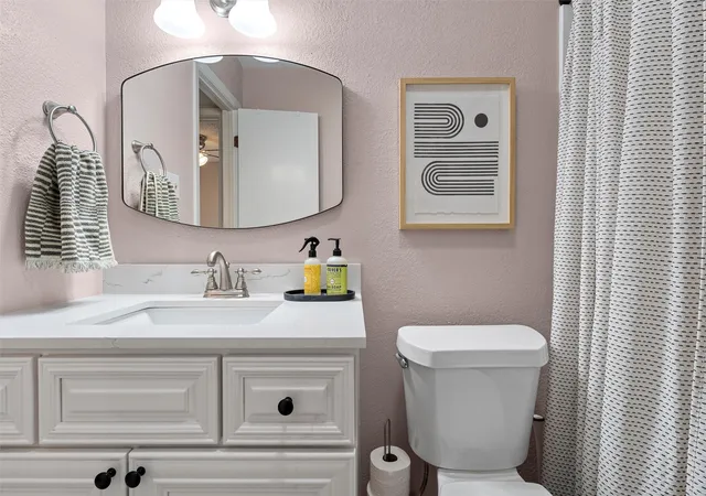 Photo 3 of Sale Pending at 1214 Baylor Ave #116, Waco, TX 76706 | MLS# 21355857 | Listing updated on 2026-09-14