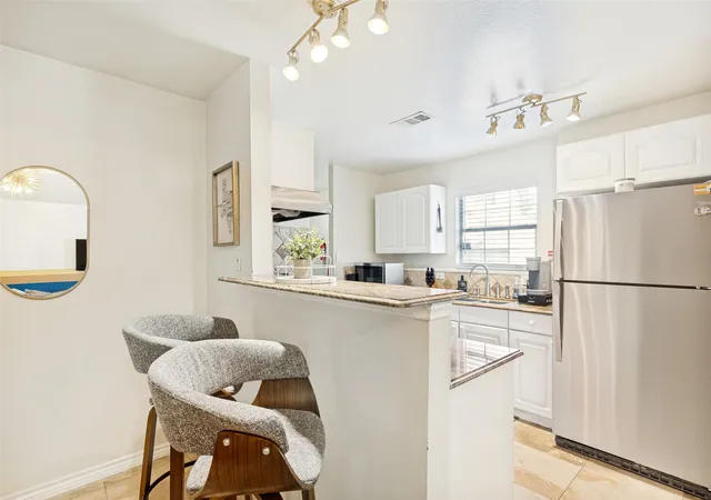 Photo 3 of Single family home for sale at 4315 Munger Ave, Dallas, TX 75204 | MLS# 21356135 | Listing updated on 2026-09-10