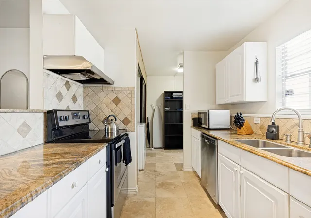 Photo 4 of Single family home for sale at 4315 Munger Ave, Dallas, TX 75204 | MLS# 21356135 | Listing updated on 2026-09-10