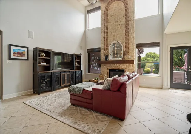 Photo 4 of Single family home for sale at 5108 Mystic Hollow Ct, Flower Mound, TX 75028 | MLS# 21356059 | Listing updated on 2026-09-12