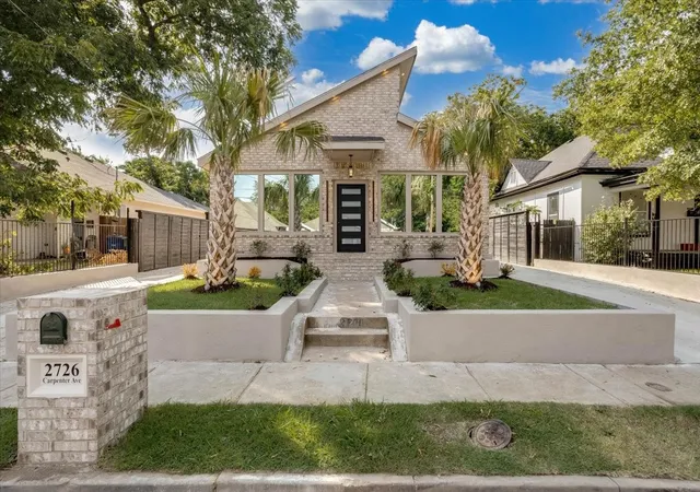 Photo 1 of Single family home for sale at 2726 Carpenter Ave, Dallas, TX 75215 | MLS# 21356216 | Listing updated on 2026-09-14