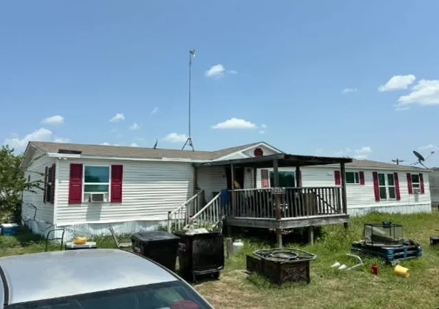 Photo 1 of Manufactured home for sale at 2000 Jasper Blvd, Kaufman, TX 75142 | MLS# 21356253 | Listing updated on 2026-09-28