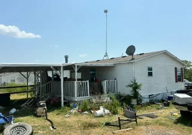 Photo 2 of Manufactured home for sale at 2000 Jasper Blvd, Kaufman, TX 75142 | MLS# 21356253 | Listing updated on 2026-09-28