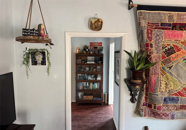 Photo 4 of Single family home for sale at 655 N Race St, Stephenville, TX 76401 | MLS# 21356311 | Listing updated on 2026-09-09