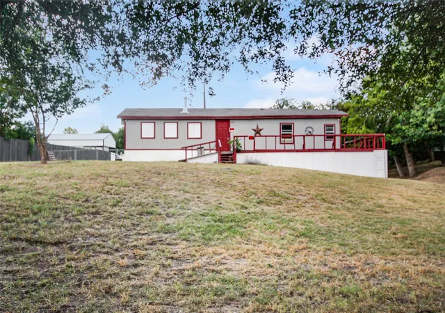 Photo 2 of Land for sale at 121 Pawnee Trl, Weatherford, TX 76087 | MLS# 21356298 | Listing updated on 2026-09-09