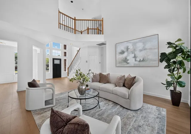 Photo 3 of Single family home for sale at 10104 Preston Vineyard Dr, Frisco, TX 75035 | MLS# 21352940 | Listing updated on 2026-09-30