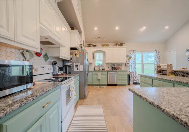 Photo 3 of Single family home for sale at 130 Arabian Ct, Gilmer, TX 75645 | MLS# 21356443 | Listing updated on 2026-09-12