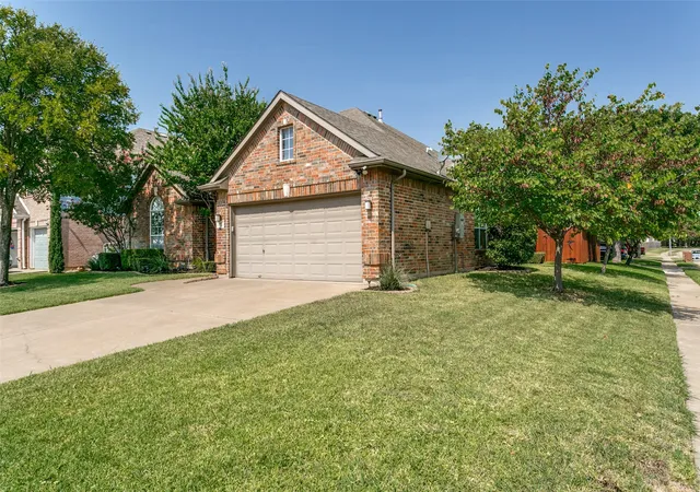 Photo 2 of Sale Pending at 5713 Kelly Ct, Haltom City, TX 76137 | MLS# 21341334 | Listing updated on 2026-09-09