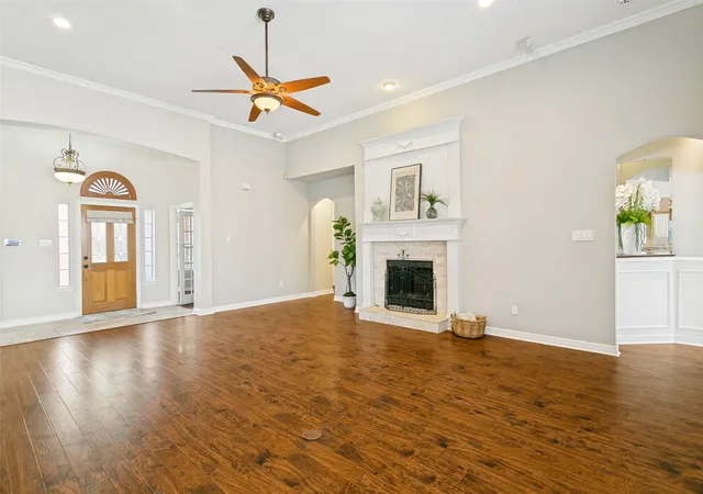 Photo 3 of Sale Pending at 5713 Kelly Ct, Haltom City, TX 76137 | MLS# 21341334 | Listing updated on 2026-09-09