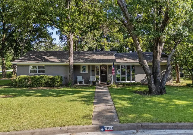 Photo 1 of Single family home for sale at 6951 Pinon St, Fort Worth, TX 76116 | MLS# 21355025 | Listing updated on 2026-09-14