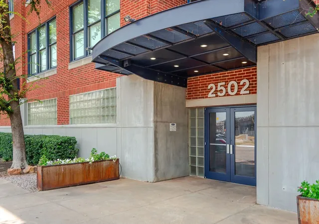 Photo 2 of Condo for sale at 2502 Live Oak St #218, Dallas, TX 75204 | MLS# 21352957 | Listing updated on 2026-09-08