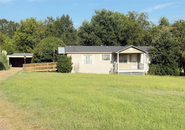 Photo 1 of Sale Pending at 1708 N Pine St, Vivian, LA 71082 | MLS# 21356166 | Listing updated on 2026-09-14