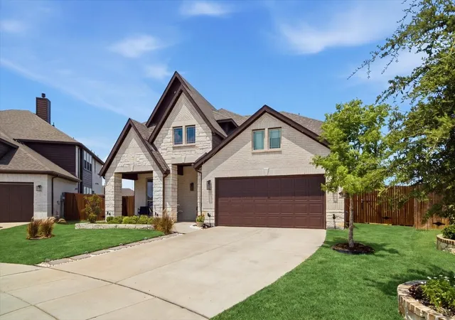 Photo 2 of Single family home for sale at 4401 Barkley Ln, Mesquite, TX 75181 | MLS# 21355272 | Listing updated on 2026-09-16