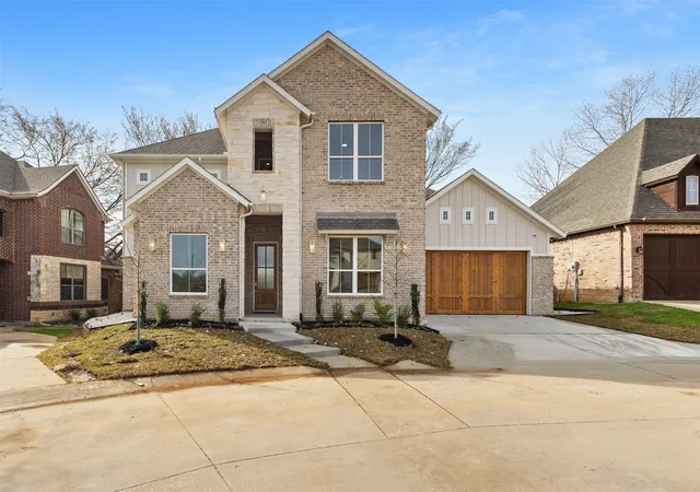 Photo 1 of Sale Pending at 7133 Stone Villa Cir, North Richland Hills, TX 76182 | MLS# 21356652 | Listing updated on 2026-09-10