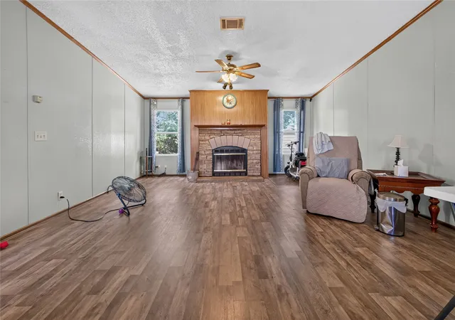 Photo 3 of Manufactured home for sale at 350 County Road 3102, New Boston, TX 75570 | MLS# 21355731 | Listing updated on 2026-09-08