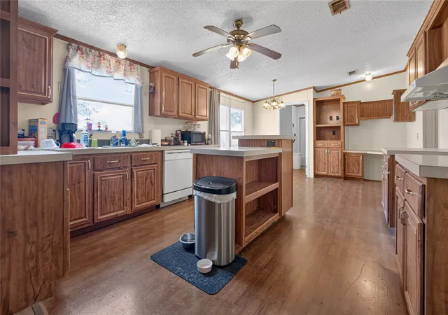 Photo 4 of Manufactured home for sale at 350 County Road 3102, New Boston, TX 75570 | MLS# 21355731 | Listing updated on 2026-09-08
