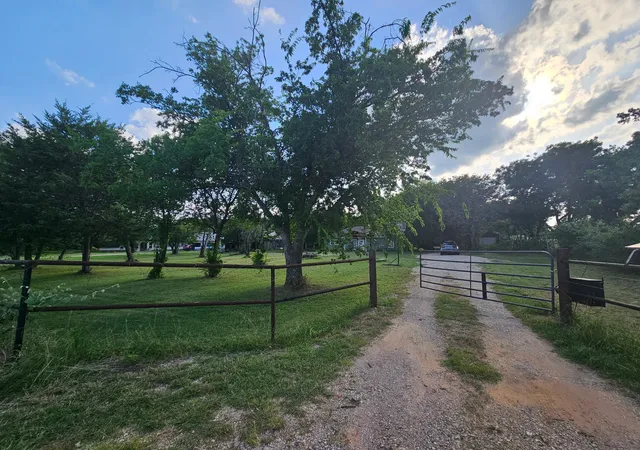 Photo 1 of Single family home for sale at 138 County Road 4876, Newark, TX 76071 | MLS# 21356820 | Listing updated on 2026-09-10