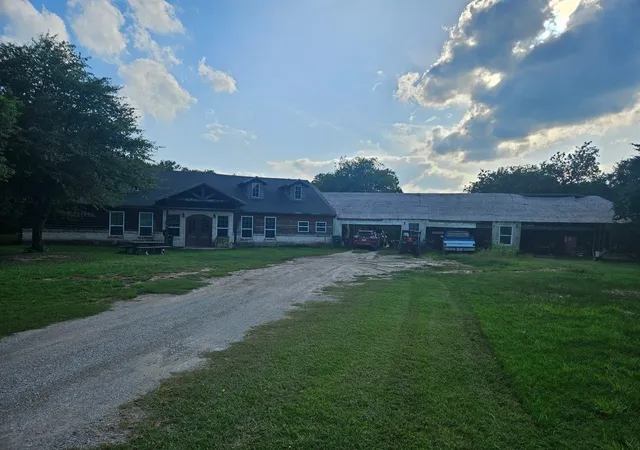 Photo 3 of Single family home for sale at 138 County Road 4876, Newark, TX 76071 | MLS# 21356820 | Listing updated on 2026-09-10