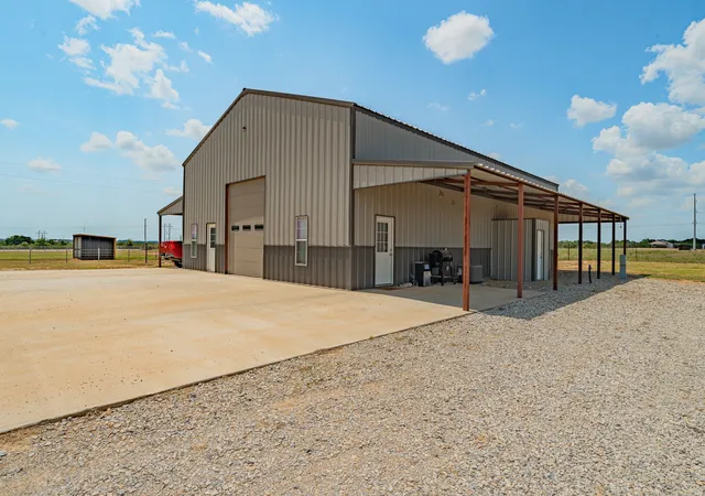 Single family home for sale at 1765 Cr 300, Dublin, TX 76446 | MLS# 21355385 | Listing updated on 2026-09-14
