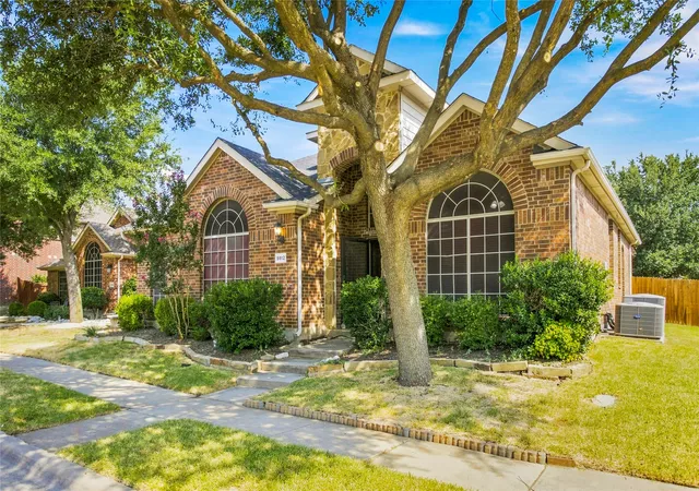 Photo 2 of Single family home for sale at 5912 Chuck Wagon Ln, Mc Kinney, TX 75070 | MLS# 21351200 | Listing updated on 2026-09-09