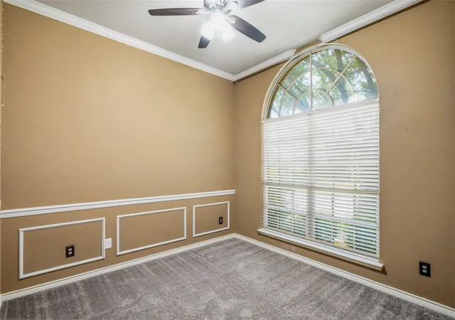 Photo 4 of Single family home for sale at 5912 Chuck Wagon Ln, Mc Kinney, TX 75070 | MLS# 21351200 | Listing updated on 2026-09-09