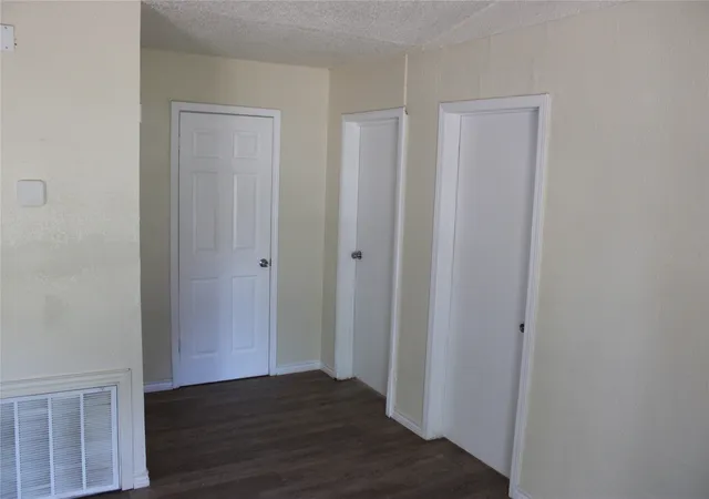 Photo 3 of Single family home for sale at 2722 Mildred St, Waco, TX 76706 | MLS# 21356682 | Listing updated on 2026-10-05