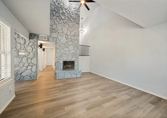 Photo 3 of Townhouse for sale at 2229 Seville Ct, Dwg, TX 76013 | MLS# 21348956 | Listing updated on 2026-09-23