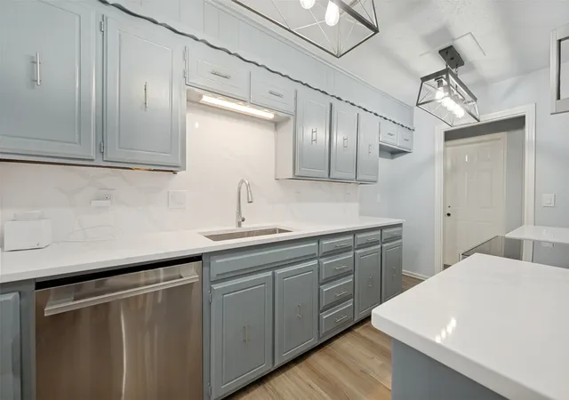 Photo 3 of Townhouse for sale at 2229 Seville Ct, Dwg, TX 76013 | MLS# 21348956 | Listing updated on 2026-09-23