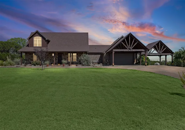 Photo 1 of Single family home for sale at 2407 Wills Way Dr, Granbury, TX 76049 | MLS# 21351686 | Listing updated on 2026-09-10
