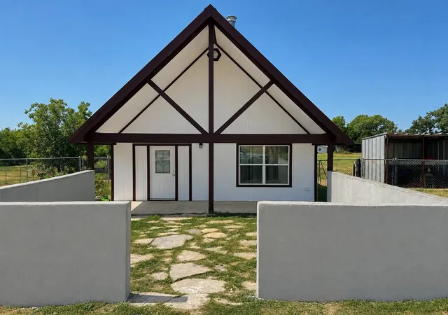 Photo 2 of Single family home for sale at 362 Private Road 4379, Decatur, TX 76234 | MLS# 21356139 | Listing updated on 2026-09-09