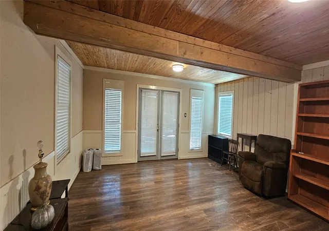 Photo 3 of Single family home for sale at 509 Hillcrest Dr, Tool, TX 75143 | MLS# 21357170 | Listing updated on 2026-09-15