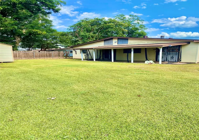 Photo 2 of Single family home for sale at 2913 Kirk Ln, Bossier City, LA 71112 | MLS# 21357217 | Listing updated on 2026-09-09