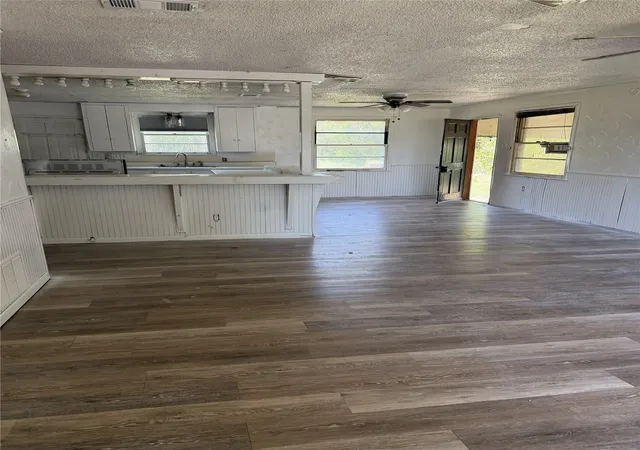 Photo 3 of Single family home for sale at 504 W Main St, Richland, TX 76681 | MLS# 21356303 | Listing updated on 2026-09-14
