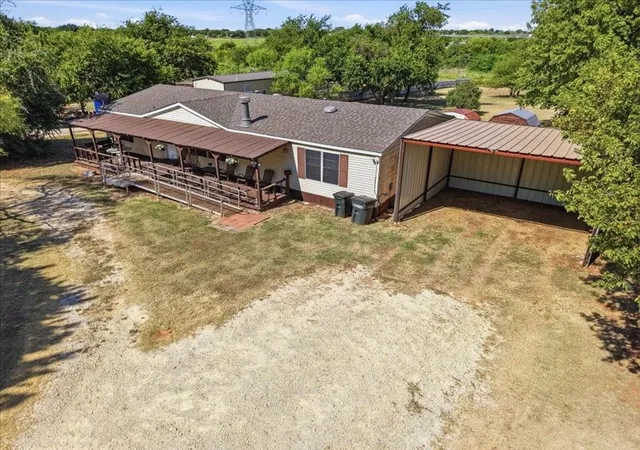 Photo 2 of Manufactured home for sale at 7515 County Road 1014a, Joshua, TX 76058 | MLS# 21356918 | Listing updated on 2026-09-14