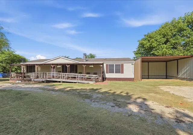 Photo 3 of Manufactured home for sale at 7515 County Road 1014a, Joshua, TX 76058 | MLS# 21356918 | Listing updated on 2026-09-14